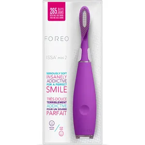 Apply Toothpaste</strong></td>
            <td>Use your favorite toothpaste and turn on the ISSA mini 2 by pressing the center button.</td>
        </tr>
        <tr>
            <td><strong>