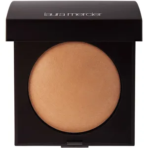 Laura Mercier Matte Radiance Baked Powder in Bronze-02 Golden Bronze for Natural Glow