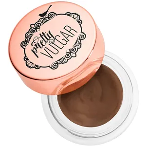 </strong> Lightly glide the angled brush across the gel.</li>
    <li><strong>